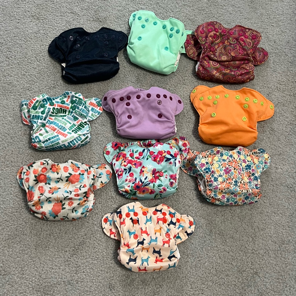 Smartbottoms newborn cloth diapers (10) assorted patterns all in one